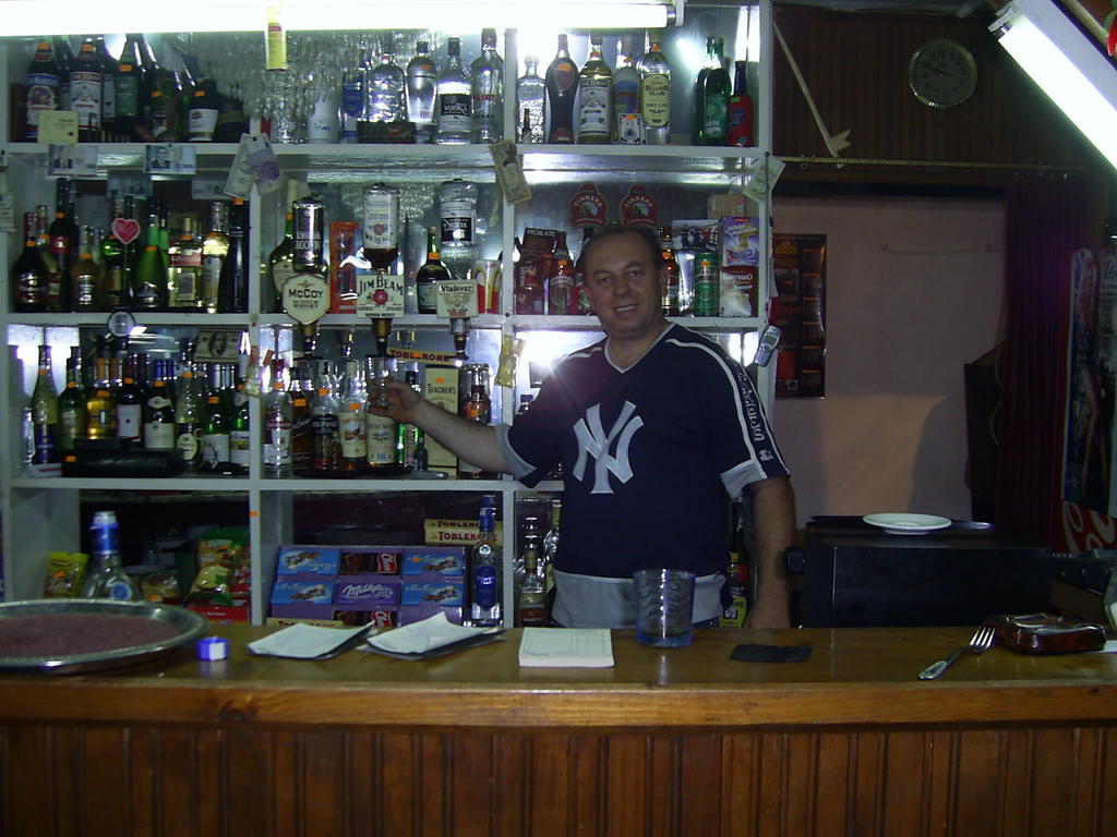 Family Hotel Shisharka Batak Exteriör bild